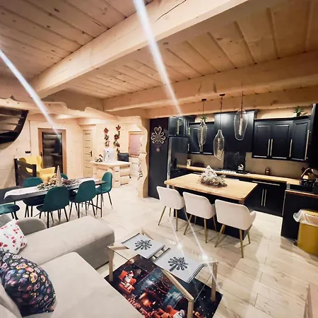 Alexandra Jacuzzi Vila