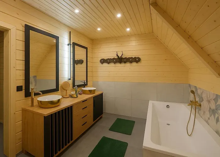 Alexandra Jacuzzi Villa *